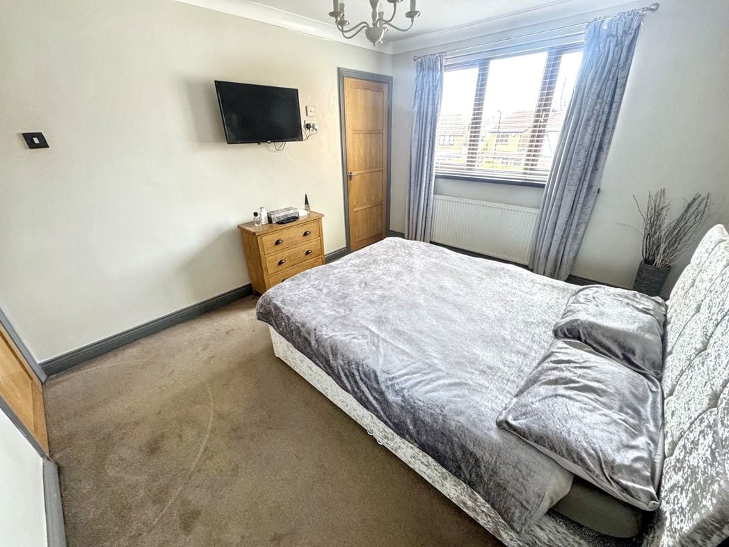 Property image 16 of 22