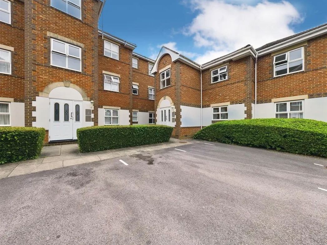 Property image 1 of 8