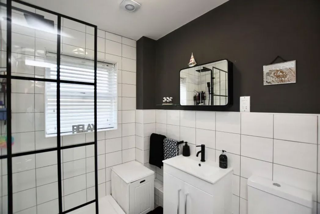 Property image 8 of 8
