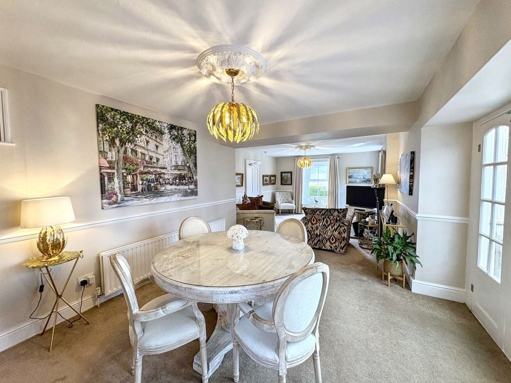 Property image 7 of 39