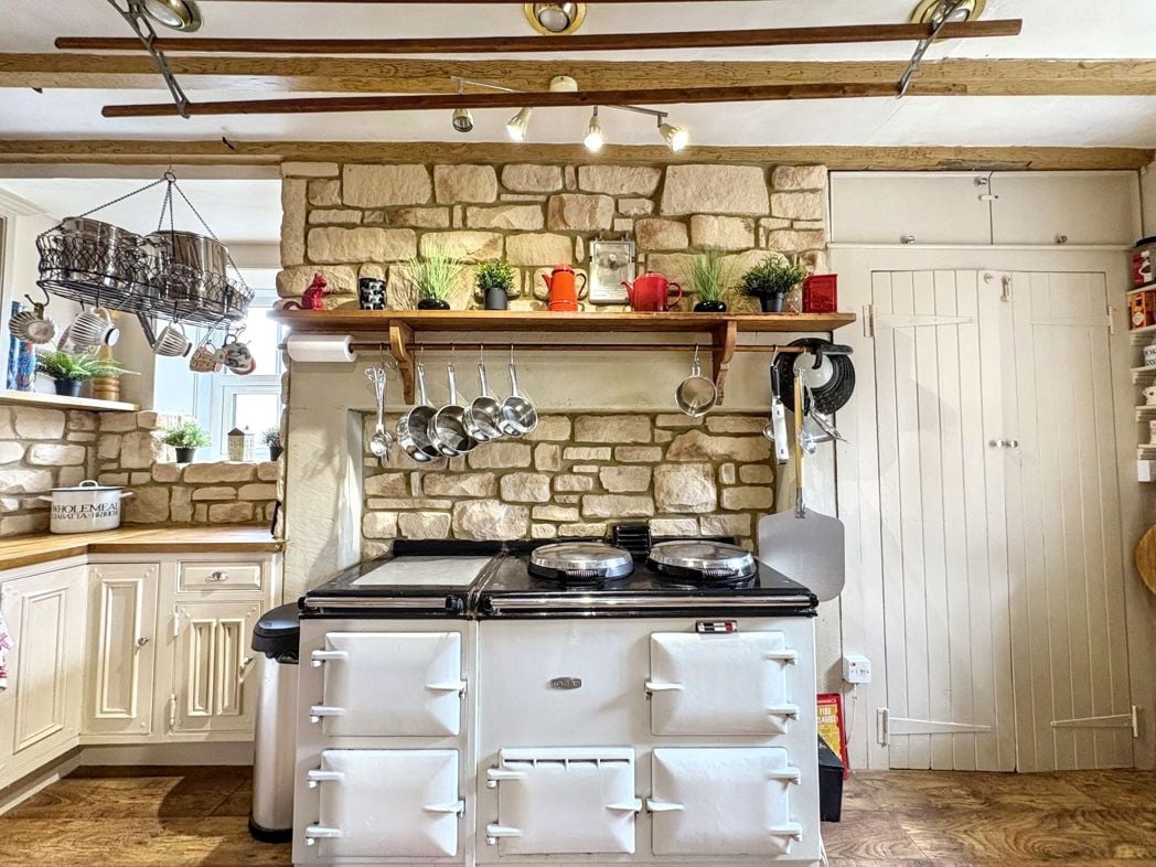 Property image 3 of 39