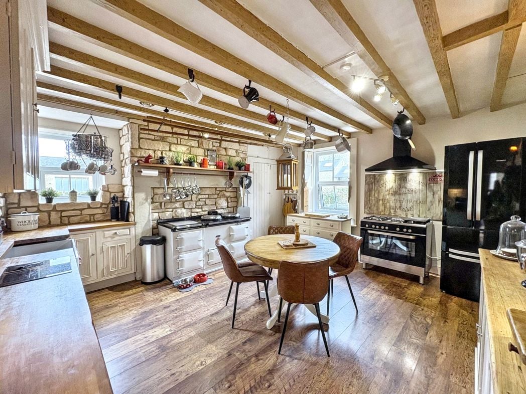 Property image 13 of 39
