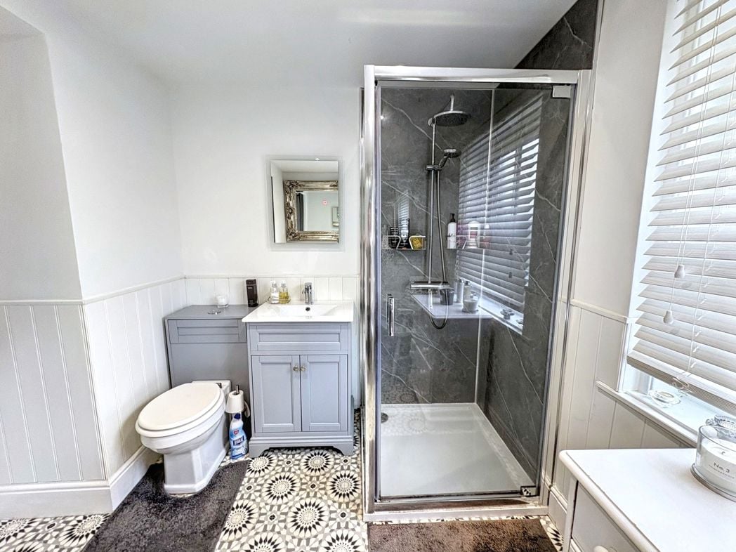 Property image 17 of 39