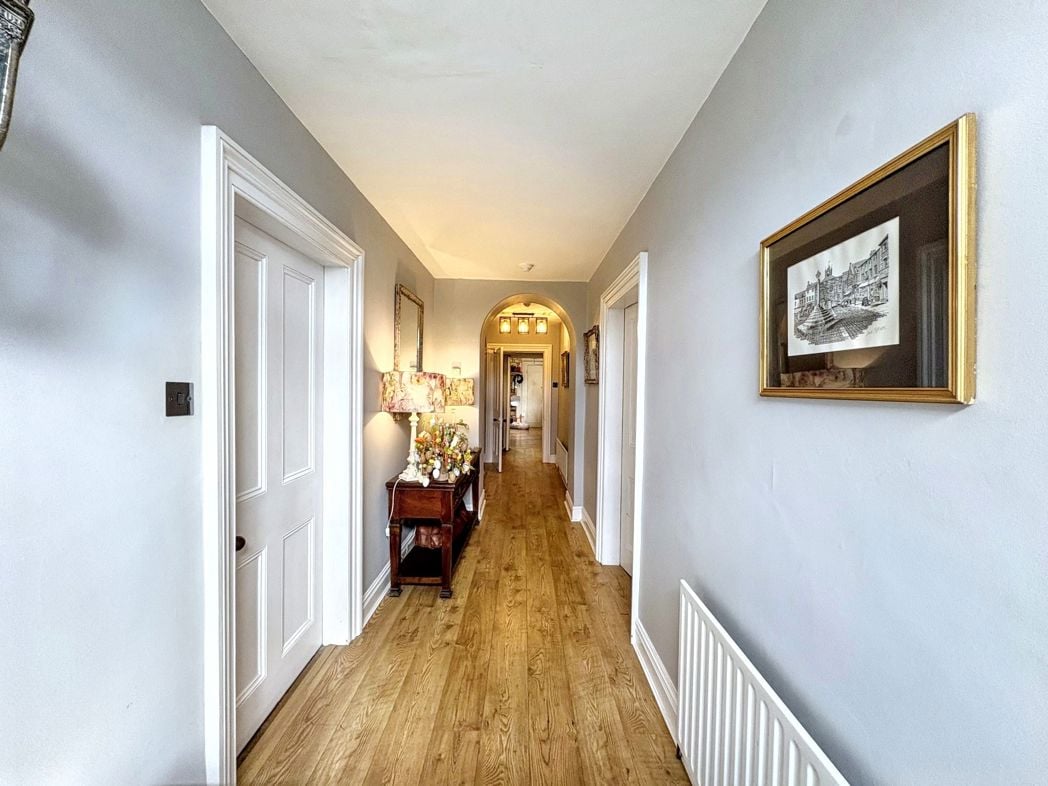 Property image 6 of 39