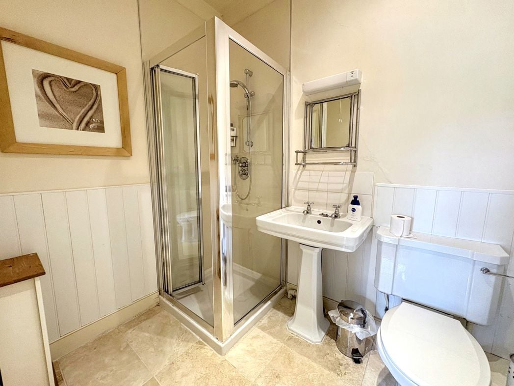 Property image 29 of 39