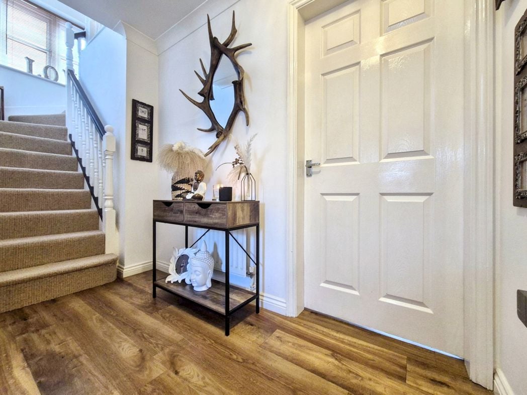 Property image 7 of 37