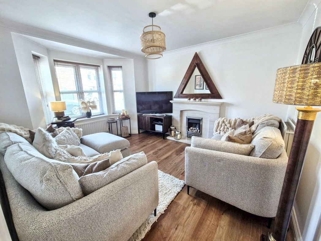 Property image 2 of 37