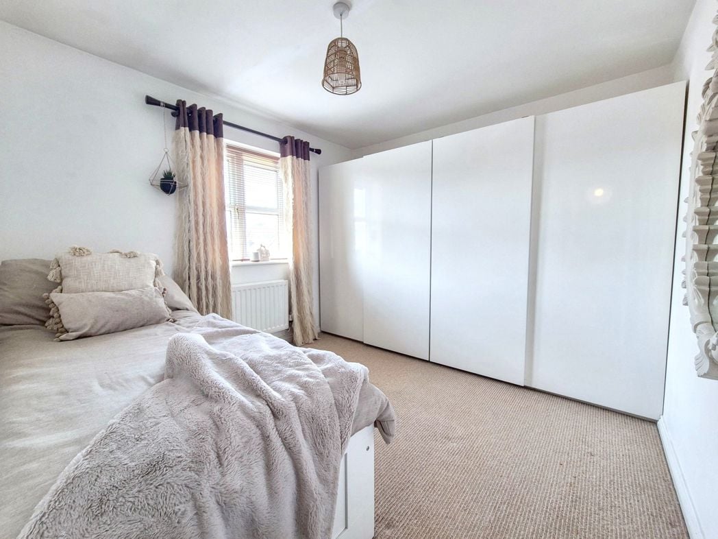 Property image 28 of 37