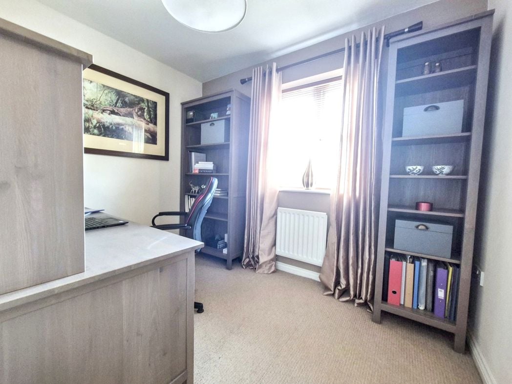 Property image 29 of 37