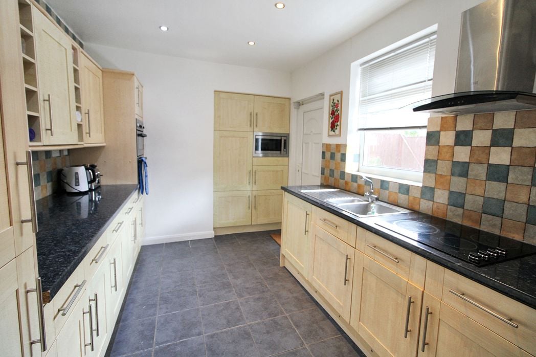 Property image 3 of 11