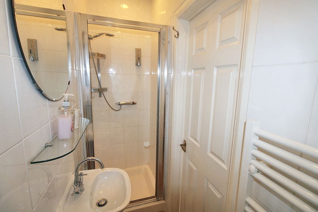 Property image 7 of 11