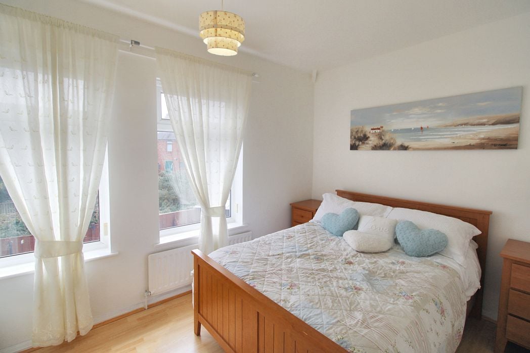 Property image 8 of 11