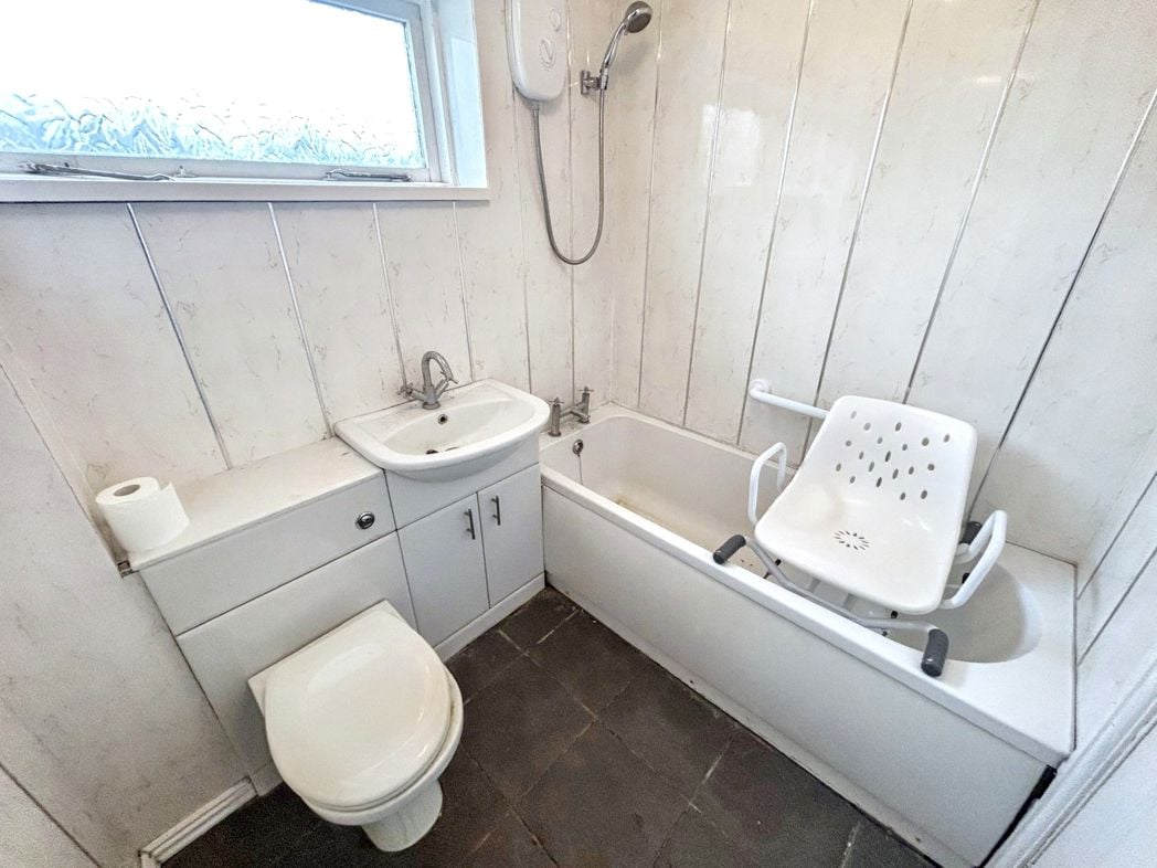 Property image 12 of 13