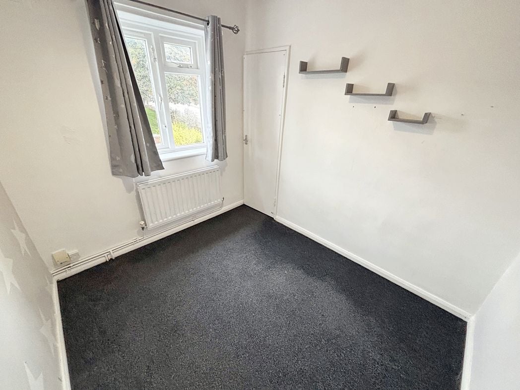 Property image 7 of 11