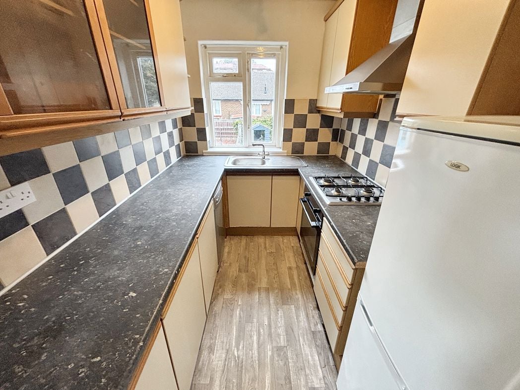 Property image 5 of 11