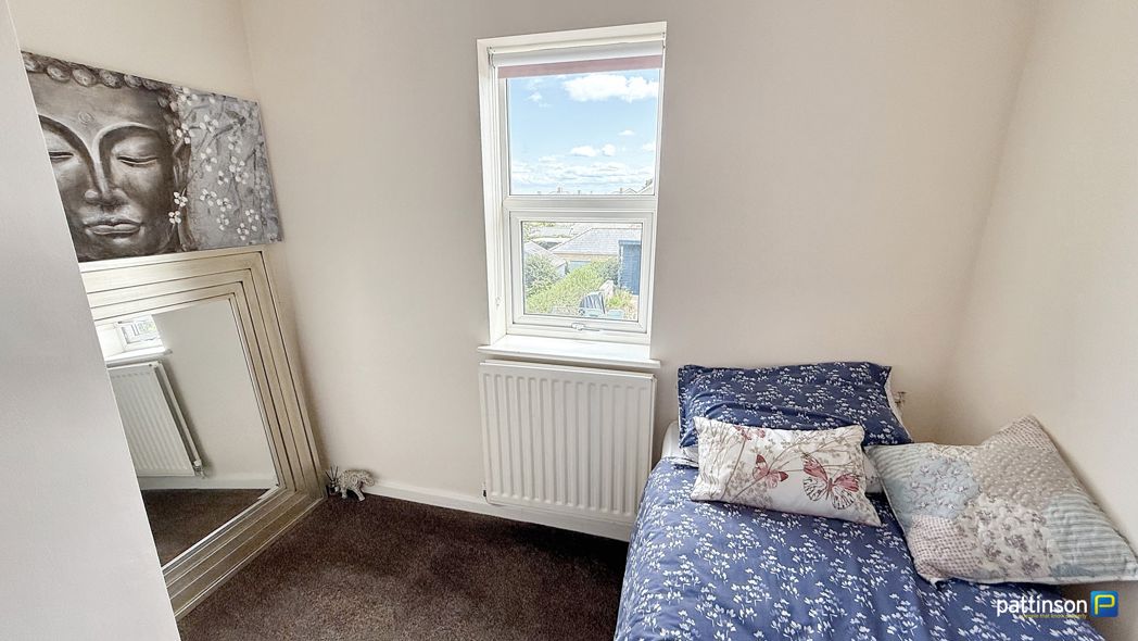 Property image 25 of 37