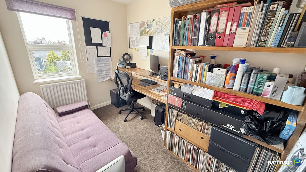Property image 22 of 37