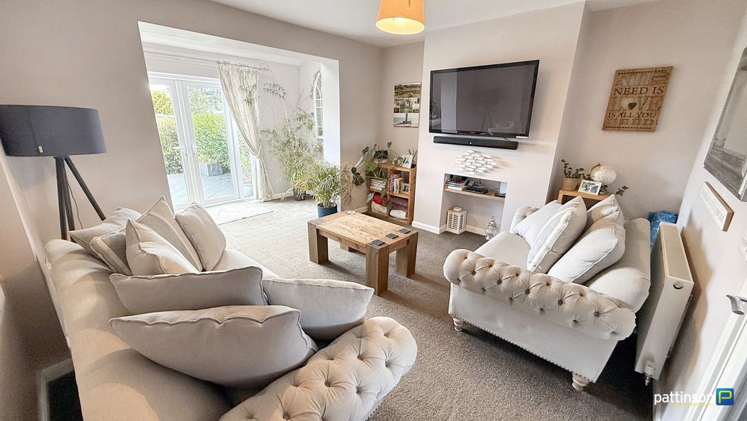 Property image 2 of 37