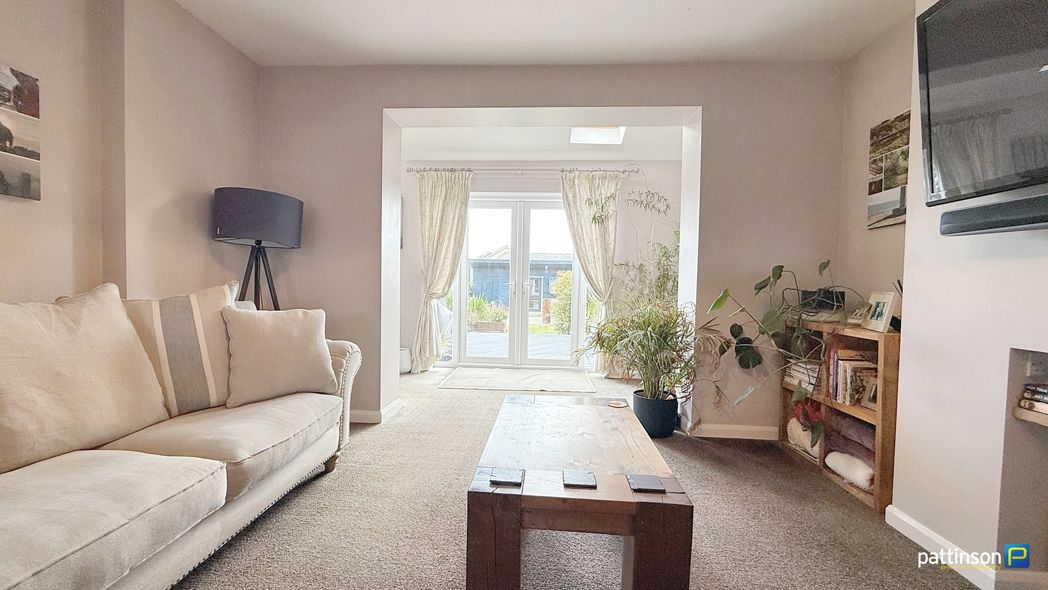 Property image 14 of 37