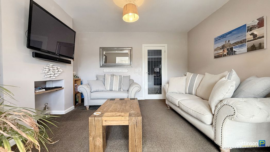 Property image 13 of 37