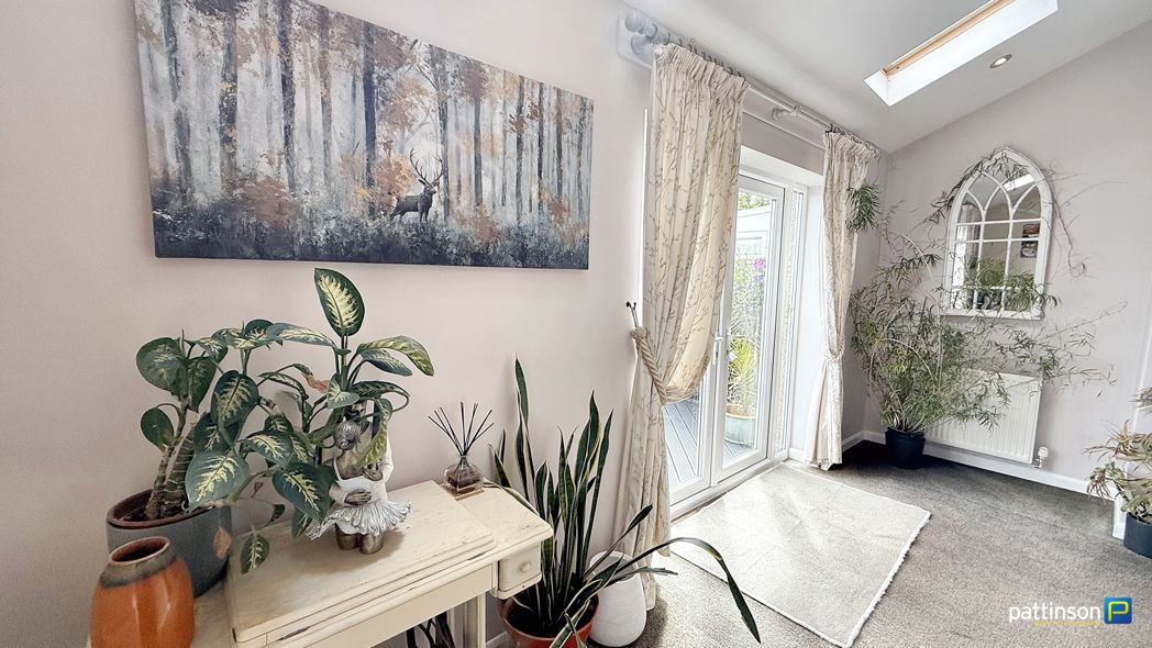 Property image 17 of 37