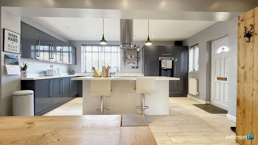Property image 6 of 37