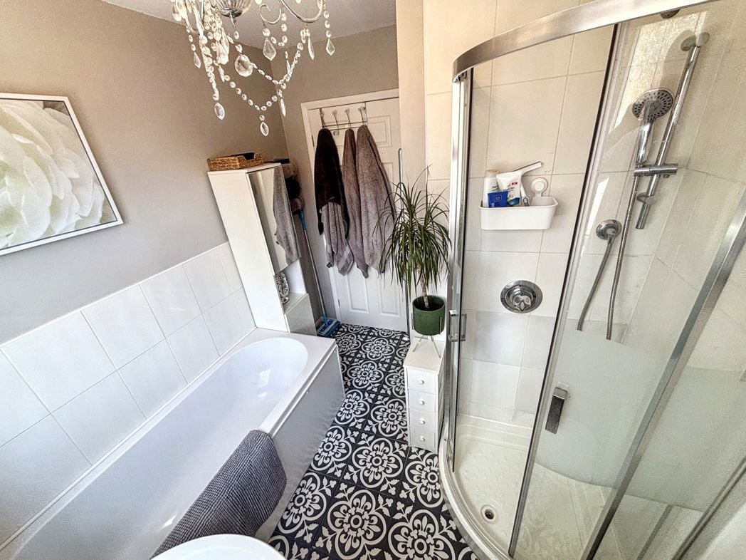Property image 11 of 20