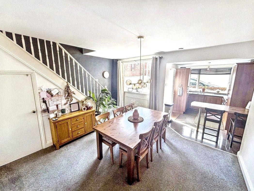 Property image 4 of 20