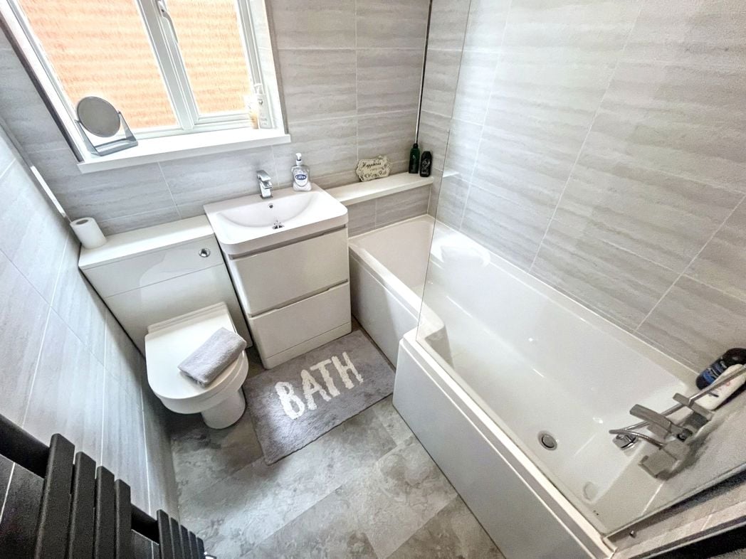 Property image 12 of 15