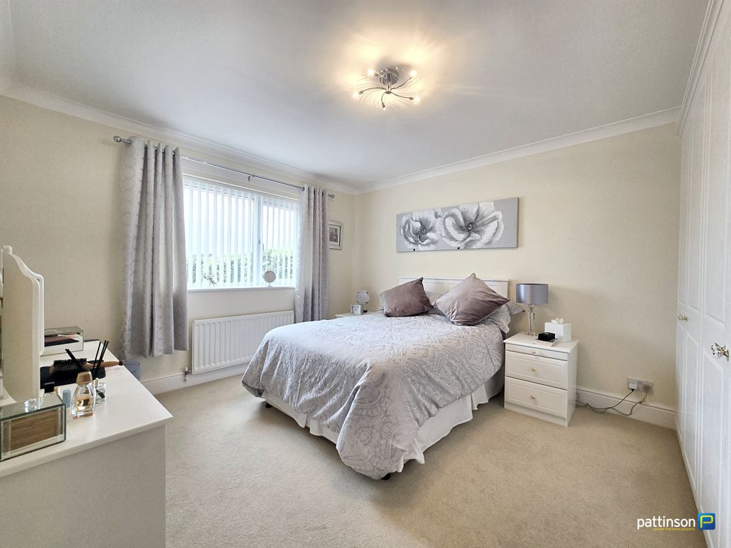 Property image 10 of 34