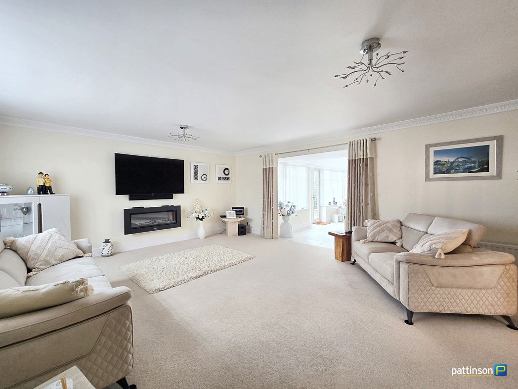 Property image 19 of 34