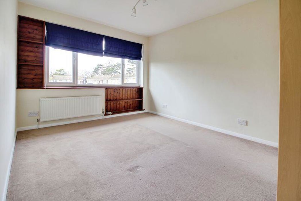 Property image 9 of 15