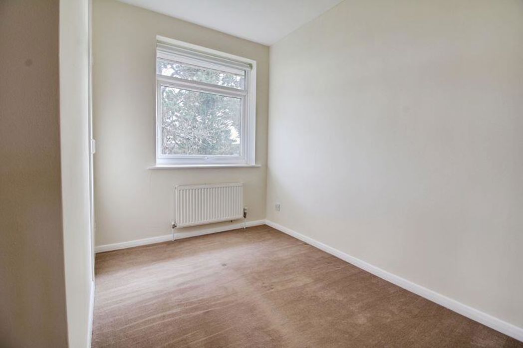 Property image 11 of 15