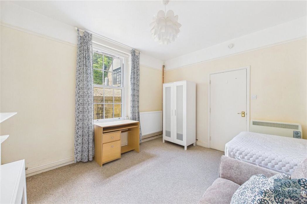 Property image 6 of 7