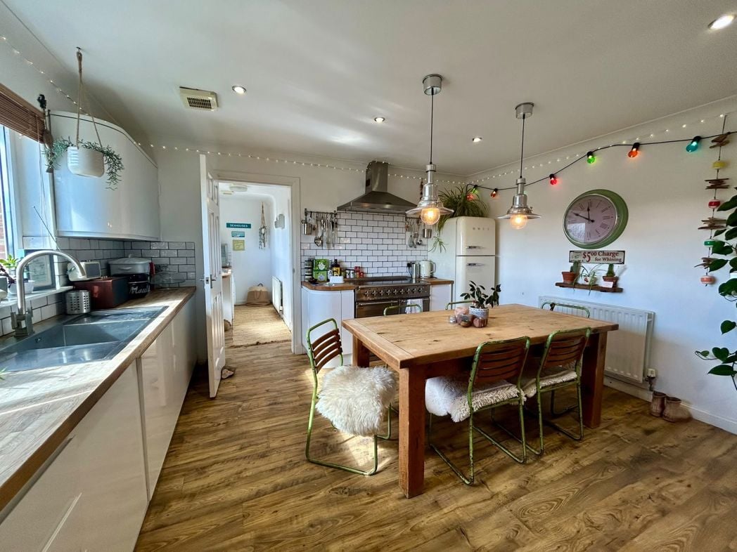 Kitchen / Dining Room