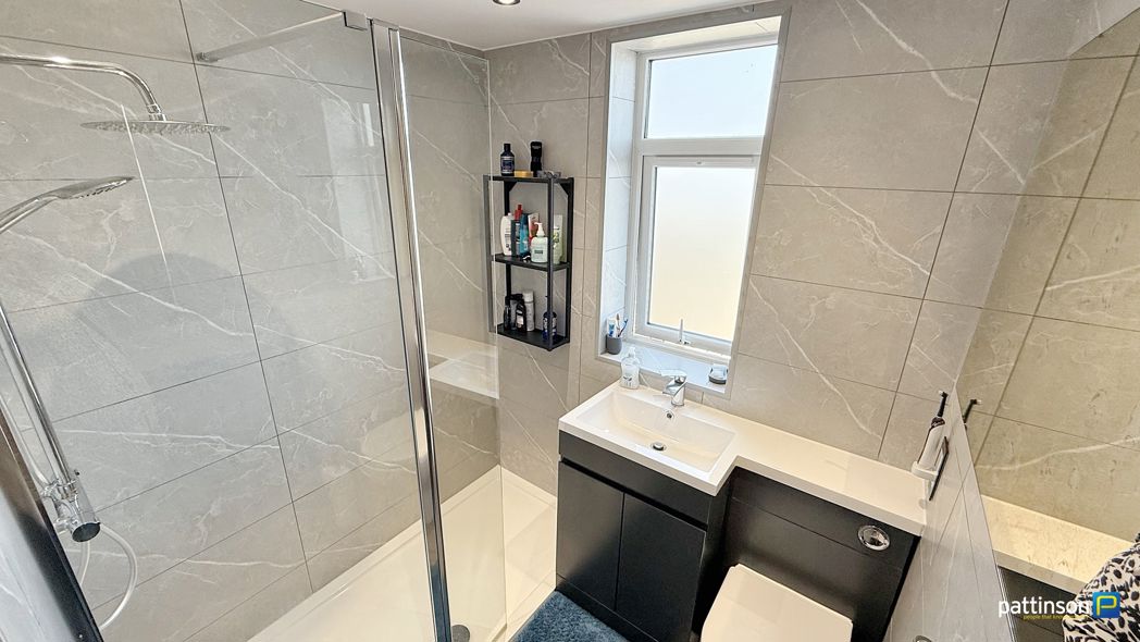Property image 21 of 34