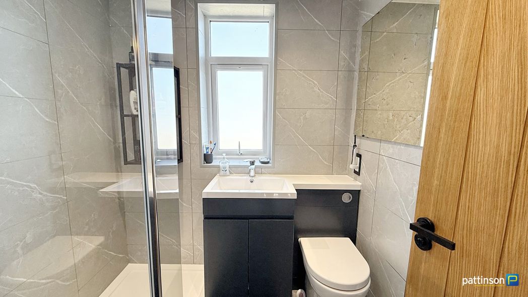 Property image 22 of 34