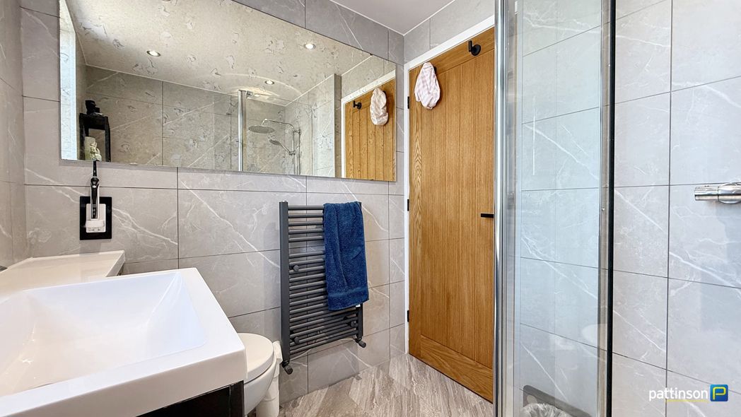 Property image 23 of 34