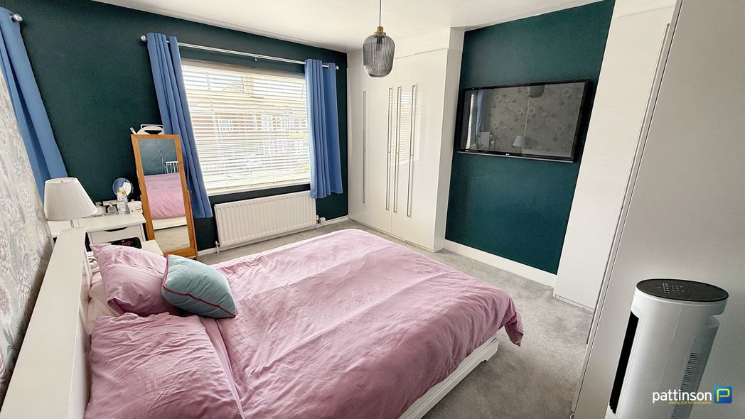Property image 16 of 34