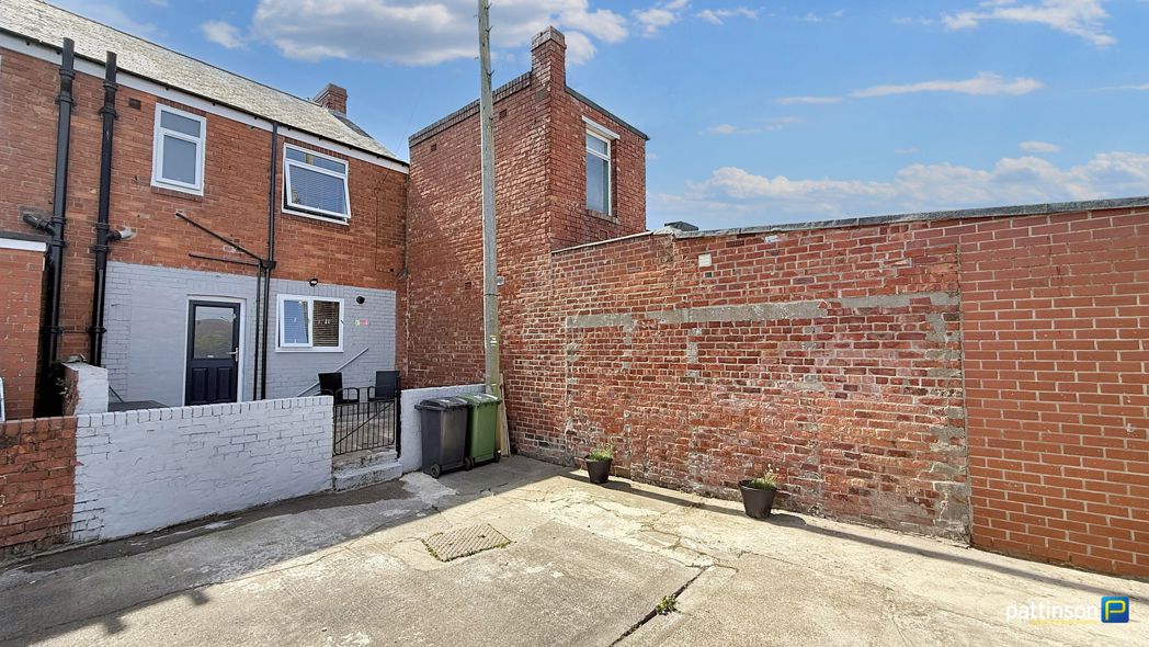 Property image 25 of 34