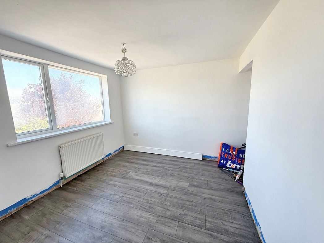 Property image 12 of 16