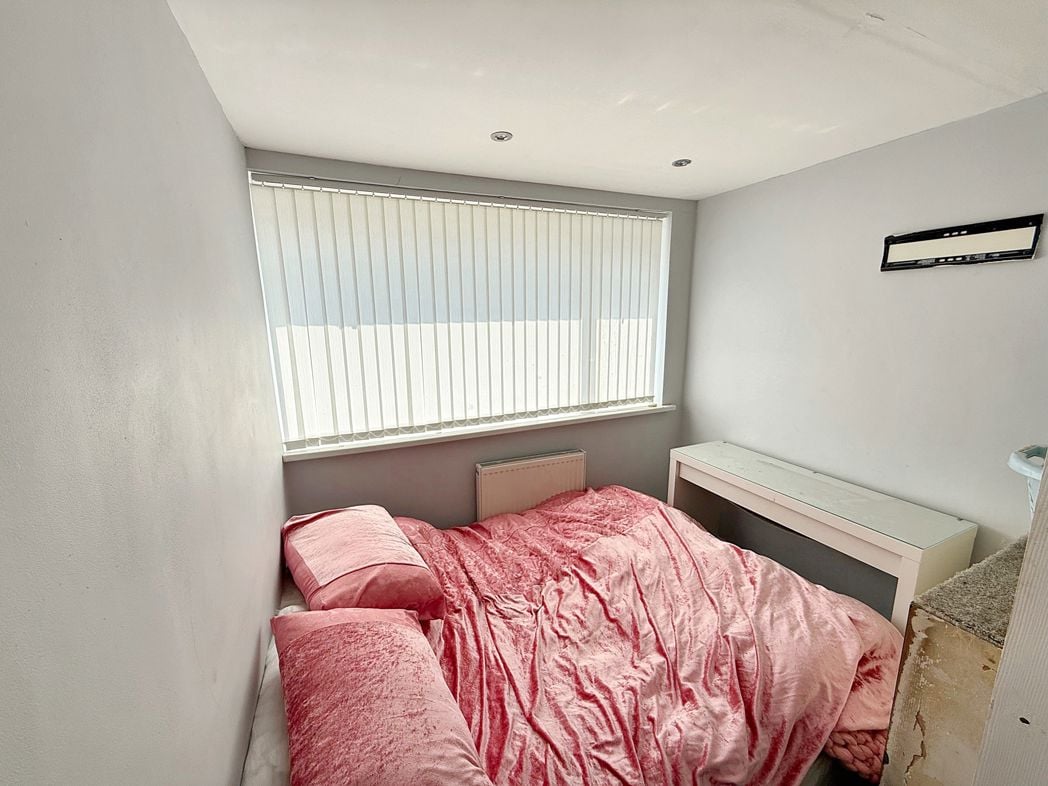 Property image 14 of 16