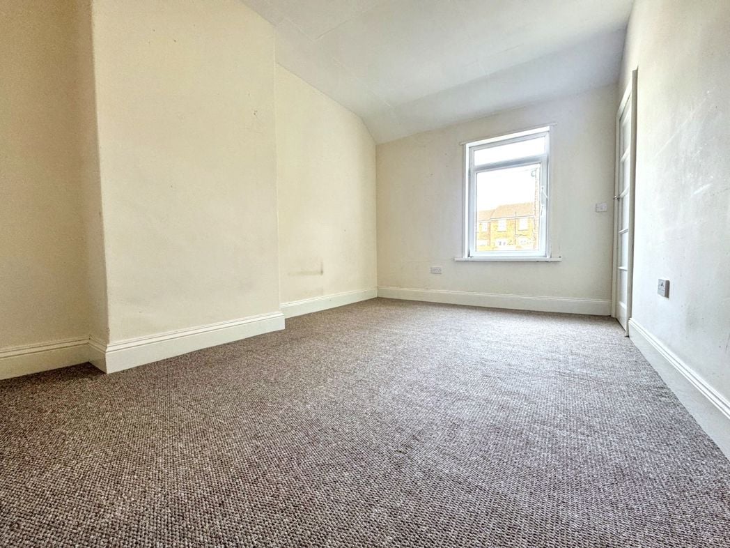 Property image 14 of 19