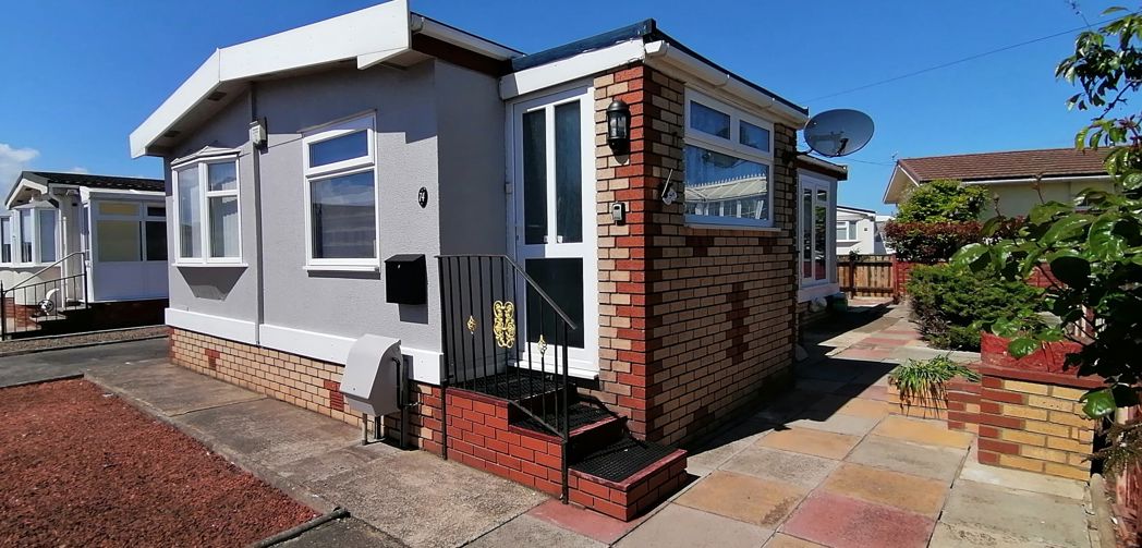 Property image 1 of 17
