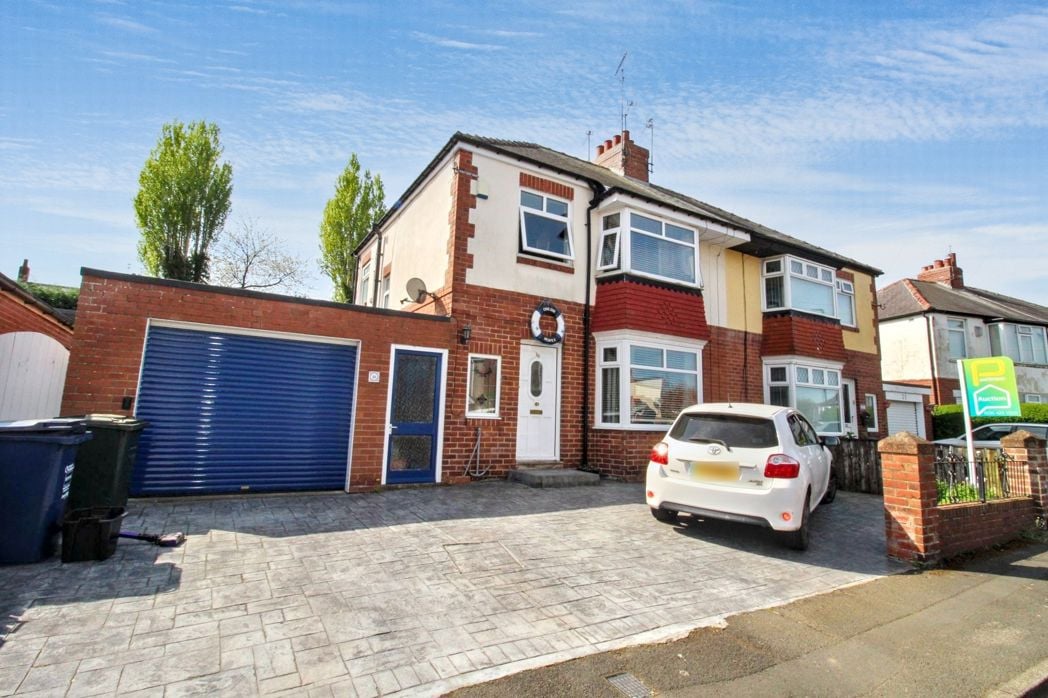 Property image 1 of 17