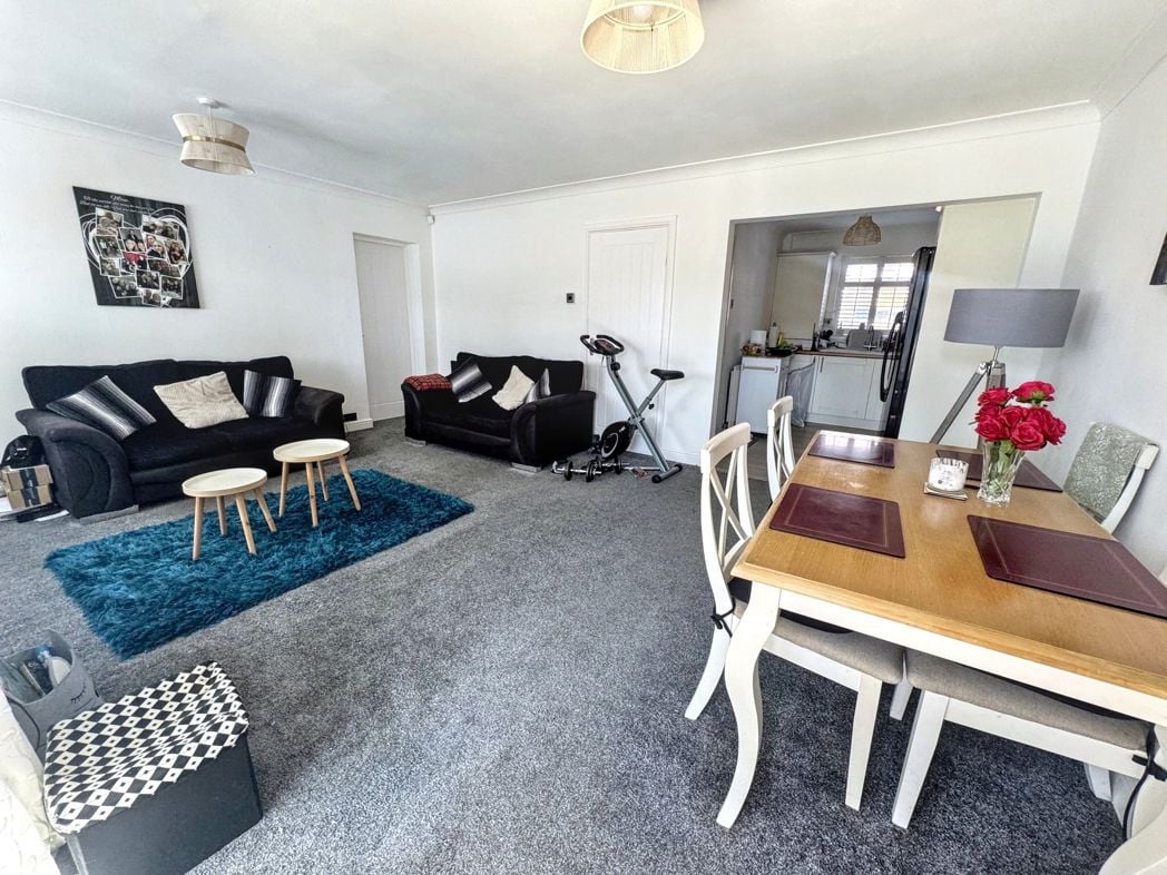 Property image 5 of 13