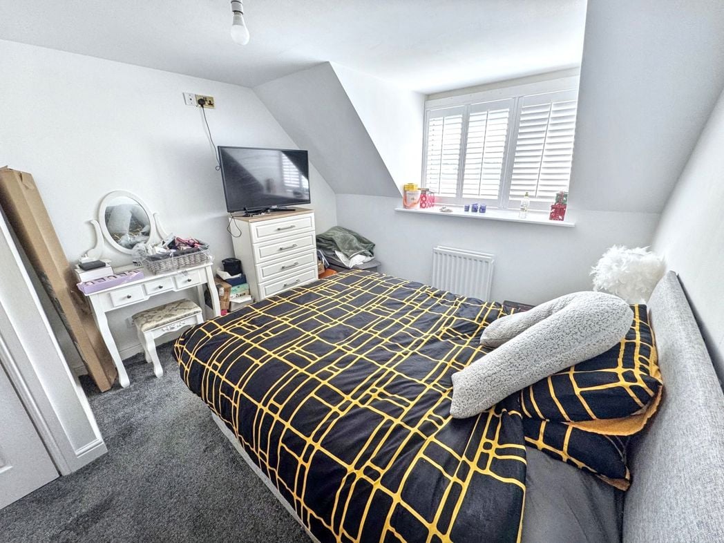 Property image 10 of 13