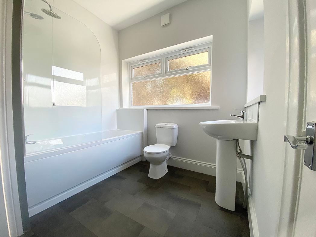 Property image 14 of 21