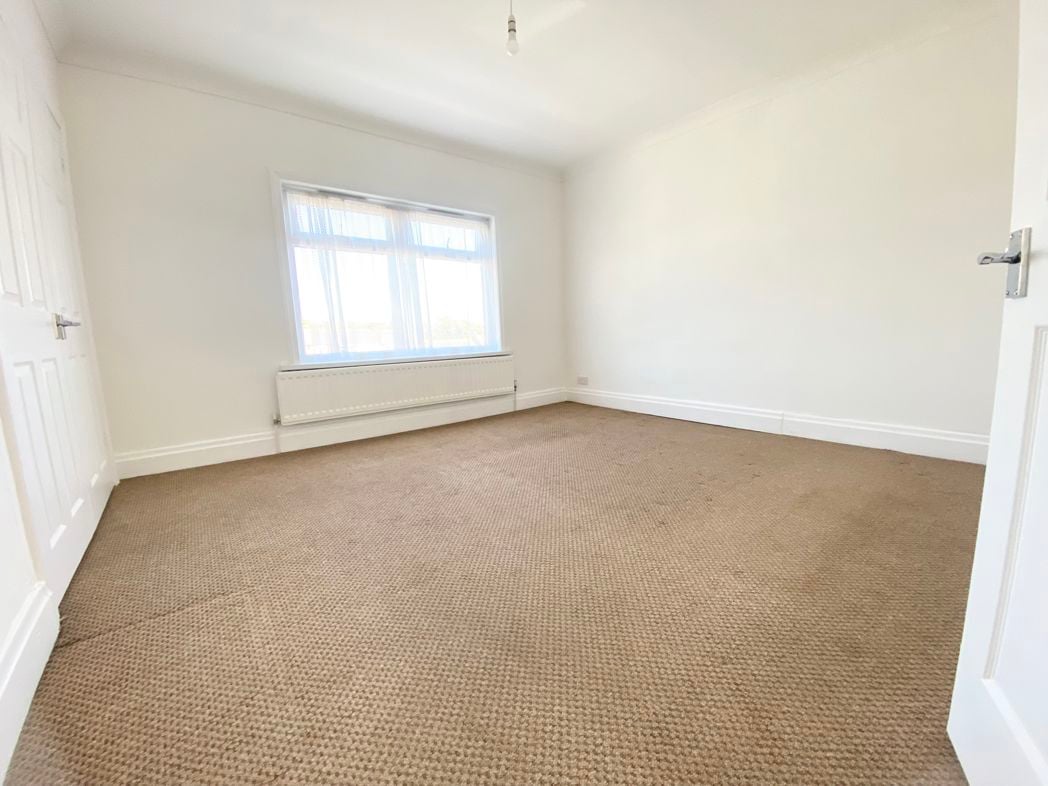 Property image 10 of 21