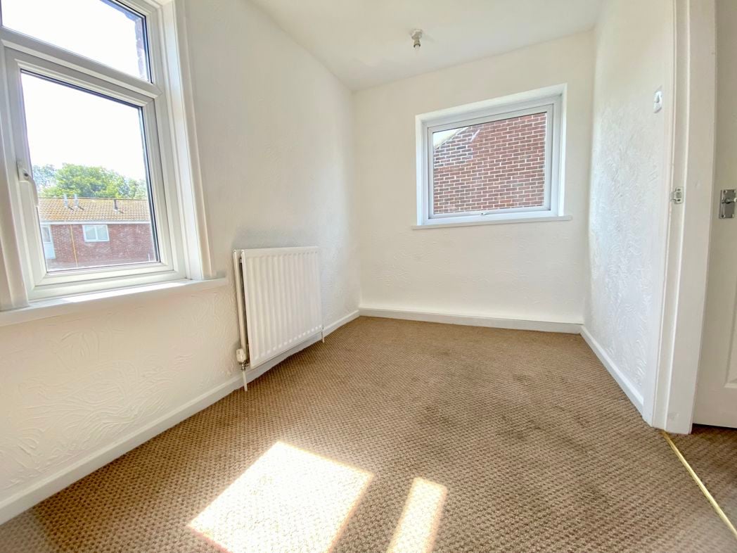 Property image 11 of 21